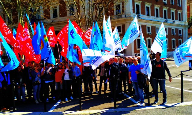 [Foto] – Sciopero Generale – Presidio MISE